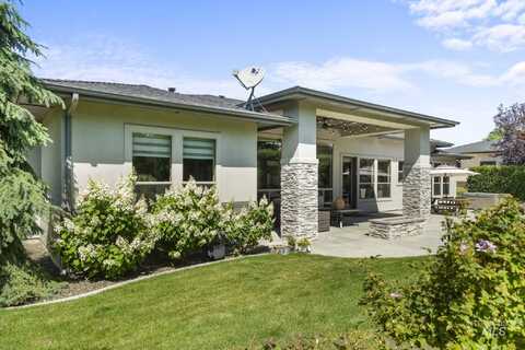 1990 E Townline Way, Meridian, ID 83646