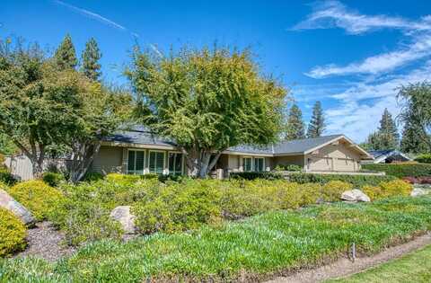 7592 Spyglass, Fresno, CA 93711