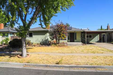 3433 Dayton Avenue E, Fresno, CA 93726