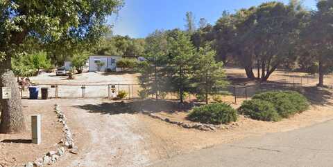 40882 Jean Road, Oakhurst, CA 93644