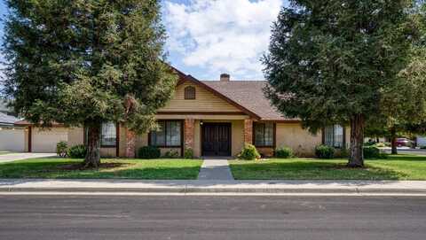 3081 Cypress Avenue, Clovis, CA 93611