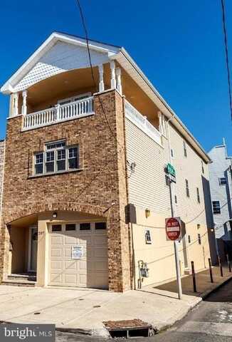207 MOORE STREET, PHILADELPHIA, PA 19148