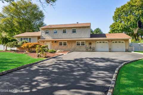123 Woodcrest Drive, Freehold, NJ 07728