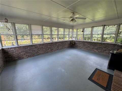 1709 Elizabeth Court SW, Conyers, GA 30094