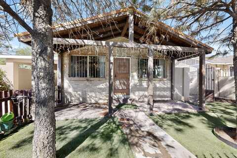 121 LA VEGA Drive SW, Albuquerque, NM 87105