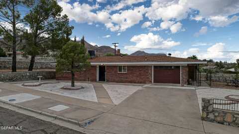 3317 ZIRCON Drive, El Paso, TX 79904