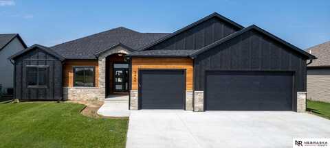 7400 Augustine Avenue, Lincoln, NE 68516