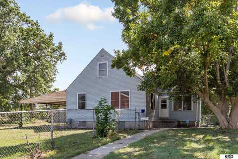 4069 Pratt Street, Omaha, NE 68111