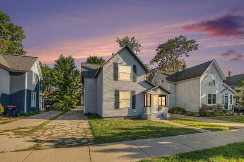 215 W 14th Street, Holland, MI 49423