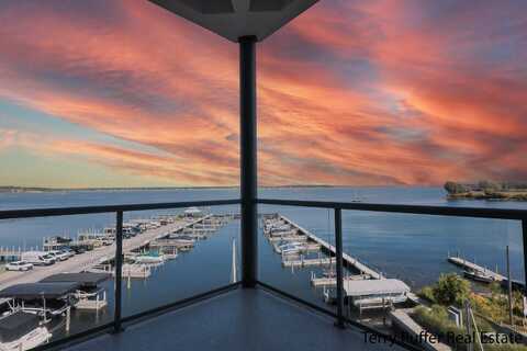 2964 Lakeshore Drive, Muskegon, MI 49441