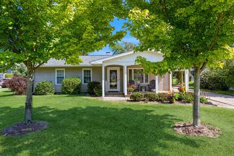 133 N Eagle Street, New Buffalo, MI 49117