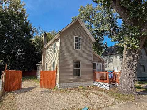 530 S Front Street, Dowagiac, MI 49047