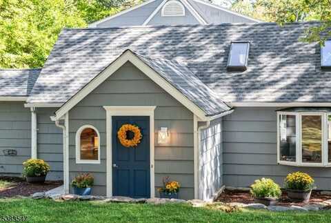 19 River Rd, Boonton, NJ 07005