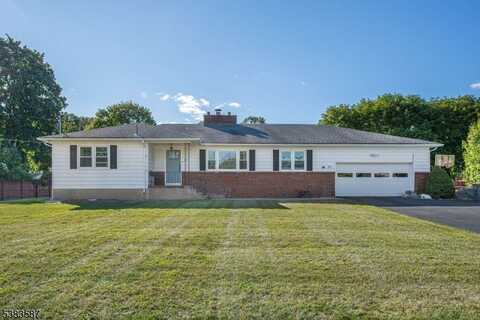 25 Chase Dr, Roxbury Township, NJ 07847