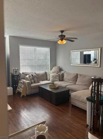 15 Timothy Ct, Morris, NJ 07960