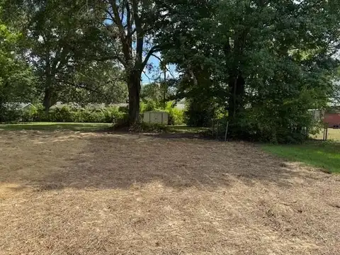 514 Forrest Ln, Columbus, MS 39702