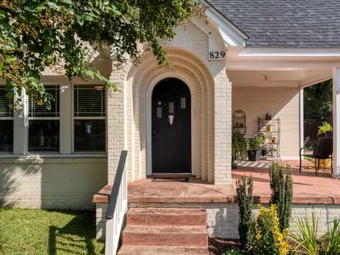 829 W Houston St., Tyler, TX 75702