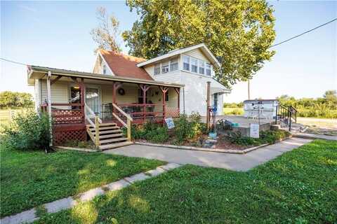 661 24500 Road, Dennis, KS 67341
