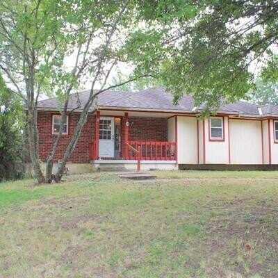10908 E 233rd Street, Peculiar, MO 64078