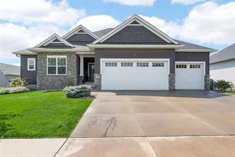 920 Grouse Ct, North Liberty, IA 52317