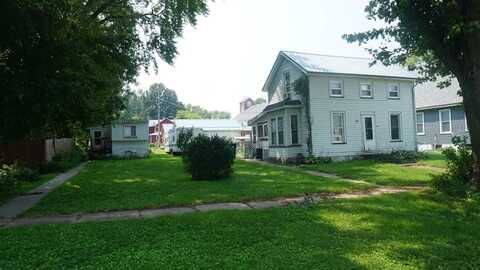 221 W Commercial St, Lone Tree, IA 52755