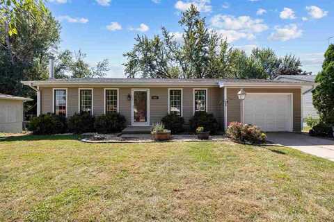 803 Fernwood Dr NE, Cedar Rapids, IA 52402