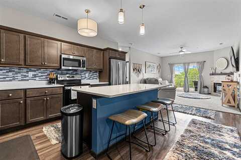 2873 Spring Rose Cir, Coralville, IA 52241