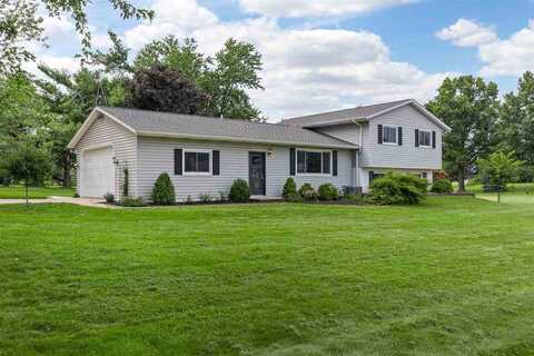 1576 Ironwood Dr, Cedar Rapids, IA 52403