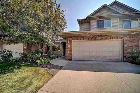 95 E Weston Dr, North Liberty, IA 52317
