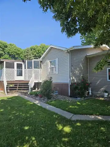 79 modern way, Iowa City, IA 52240