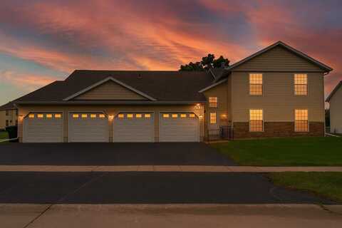 3919 Summerfield Ln NE, Cedar Rapids, IA 52402