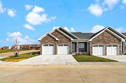 2882 Crimson Ln #A, Coralville, IA 52241