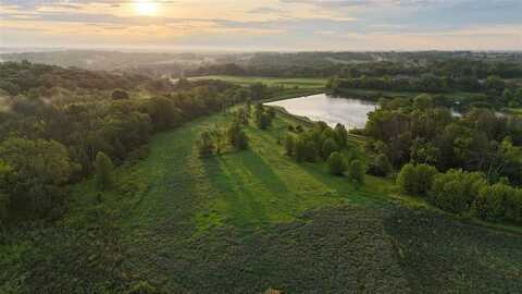 4.8 Acres Westwood Ct, Kalona, IA 52247