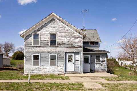 408 W Green St, Wyoming, IA 52362