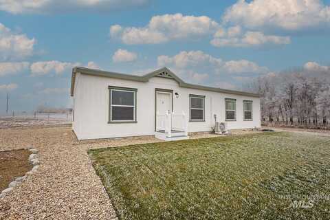 21566 Market Rd, Parma, ID 83660
