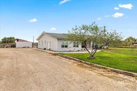 3697 Watson Ln, Homedale, ID 83628