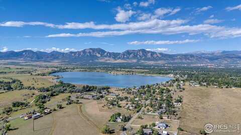 6703 Lakeview Dr, Boulder, CO 80303
