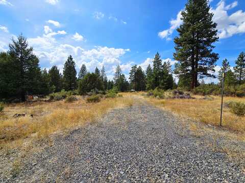Swan Drive, Bonanza, OR 97623