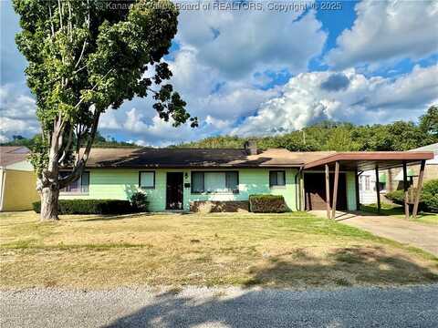 1442 Sattes Circle, Nitro, WV 25143