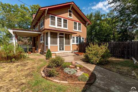 1215 W 4th Street, Lawrence, KS 66044