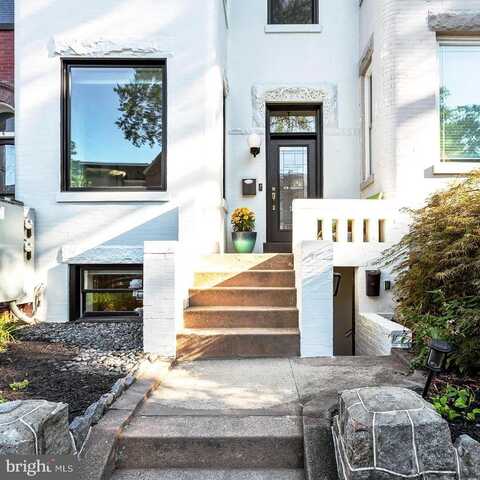 36 QUINCY PL NE, WASHINGTON, DC 20002