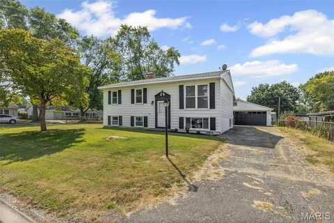 600 Hillside Drive, Bethalto, IL 62010