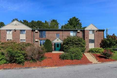 109 English Village Road, Manchester, NH 03102
