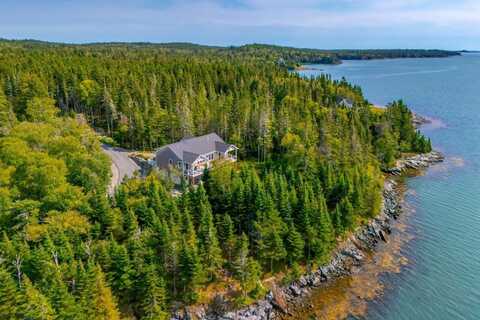 525 Yoho Head Road, Machiasport, ME 04655