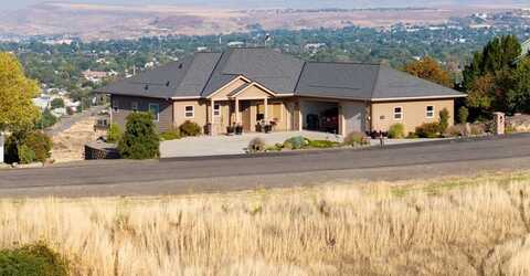 2460 Valley View Drive, Clarkston, WA 99403