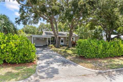 2446 18th Ave, Vero Beach, FL 32960