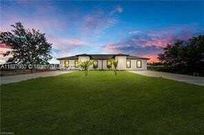 928/930 HEPBURN AVE, Lehigh Acres, FL 33974