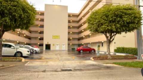2735 W 52nd St, Hialeah, FL 33016