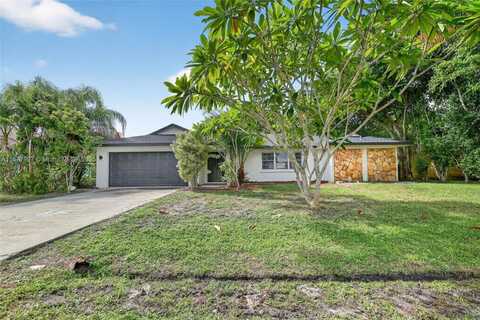 770 SE Hollahan Ave, Port Saint Lucie, FL 34983
