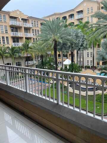 3001 NE 185th St, Aventura, FL 33180